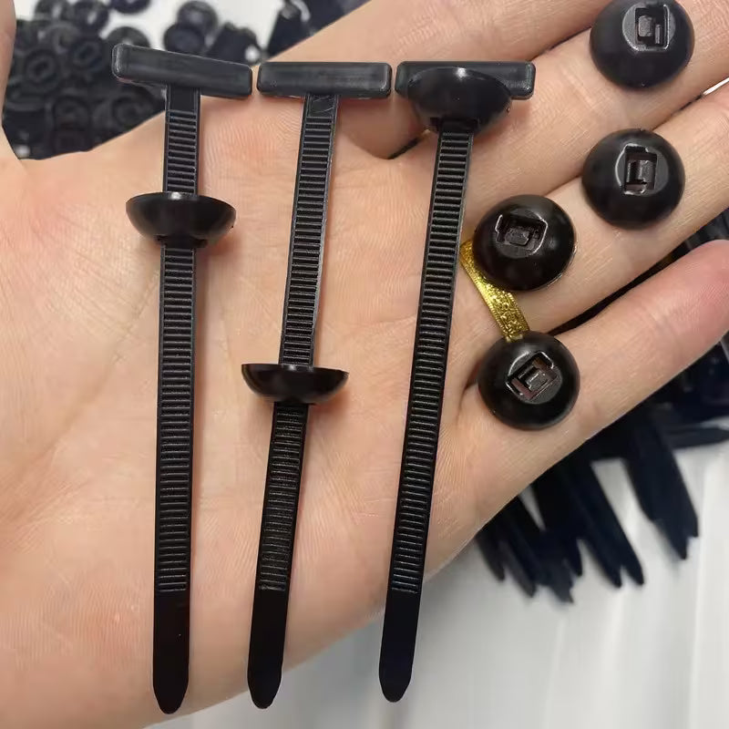 Heavy-Duty Nylon Cable Ties with Zipper Pull